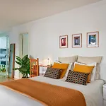 Modern With Swiming Pool & Garage - Appartement *