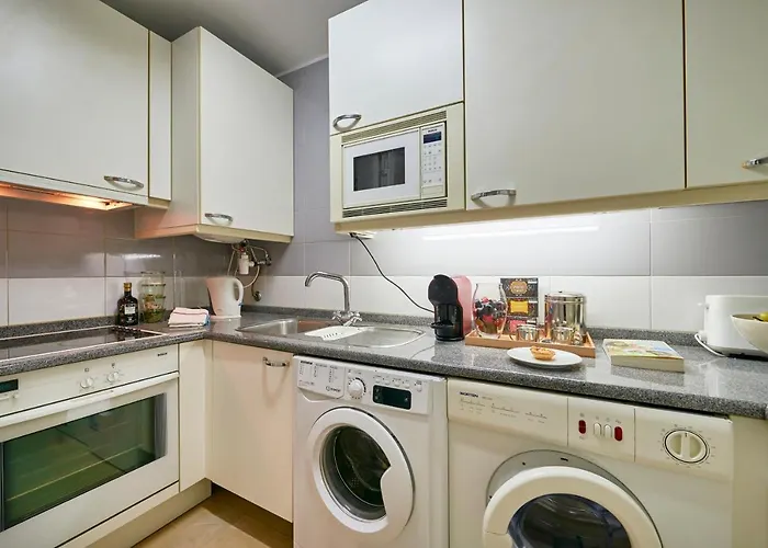 Modern With Swiming Pool & Garage - ליסבון