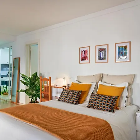 Modern With Swiming Pool & Garage - Appartement *