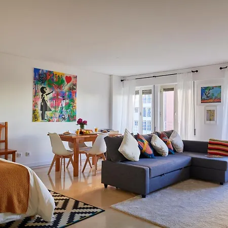 Appartement Modern With Swiming Pool & Garage -
