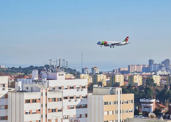Modern With Swiming Pool & Garage - Lisboa